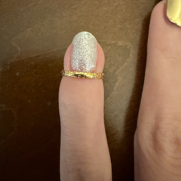 vintage victorian BDA 10k solid gold floral etched baby ring or necklace charm - Picture 7 of 7